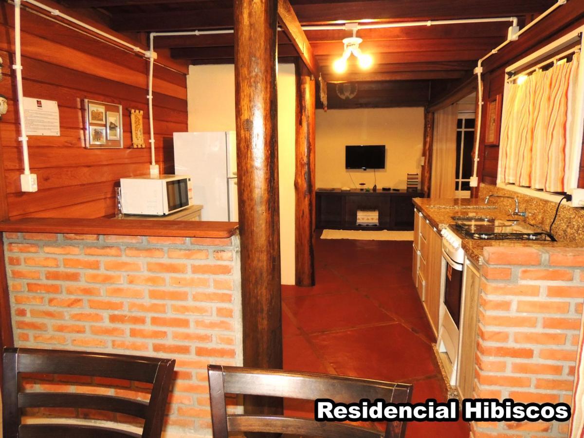 Residencial Hibiscos - Vista Mar Villa กาโรปาบา ภายนอก รูปภาพ